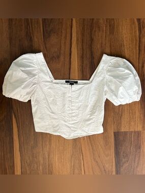 Forever 21 white cotton corset style crop top with puffed sleeves